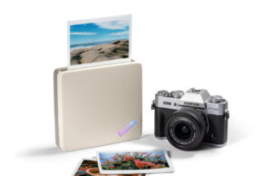 Fujifilm instax: Neuer Smartphonedrucker mit Photo Mixer instax Link Wide 2 (Foto: Fujifilm)
